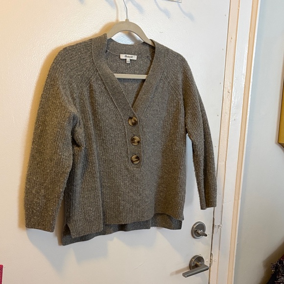 Madewell Sweaters - Madewell Grey V-Neck Merino Wool Sweater